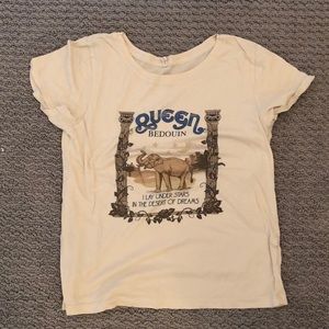 planet blue graphic tee. size medium.